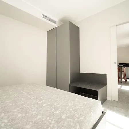 Apt 2 Min From The Cathedral With Private Parking Côme Extérieur photo
