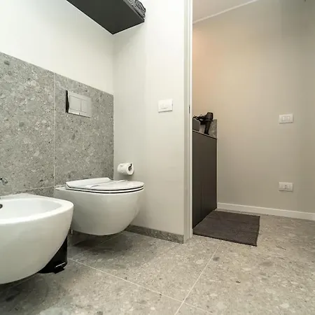 Apt 2 Min From The Cathedral With Private Parking Côme Extérieur photo