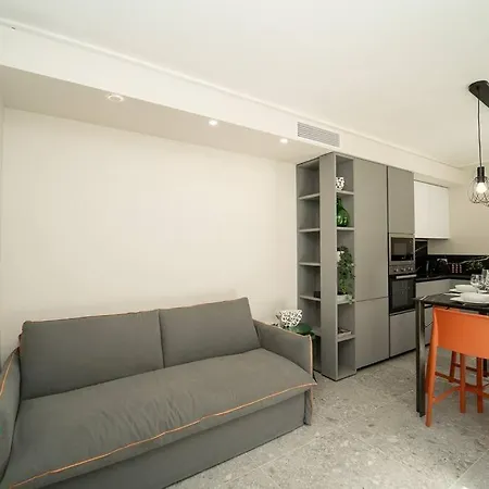 Apt 2 Min From The Cathedral With Private Parking Côme Extérieur photo
